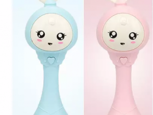 Babyskallra baby rattle rosa färg elektrisk